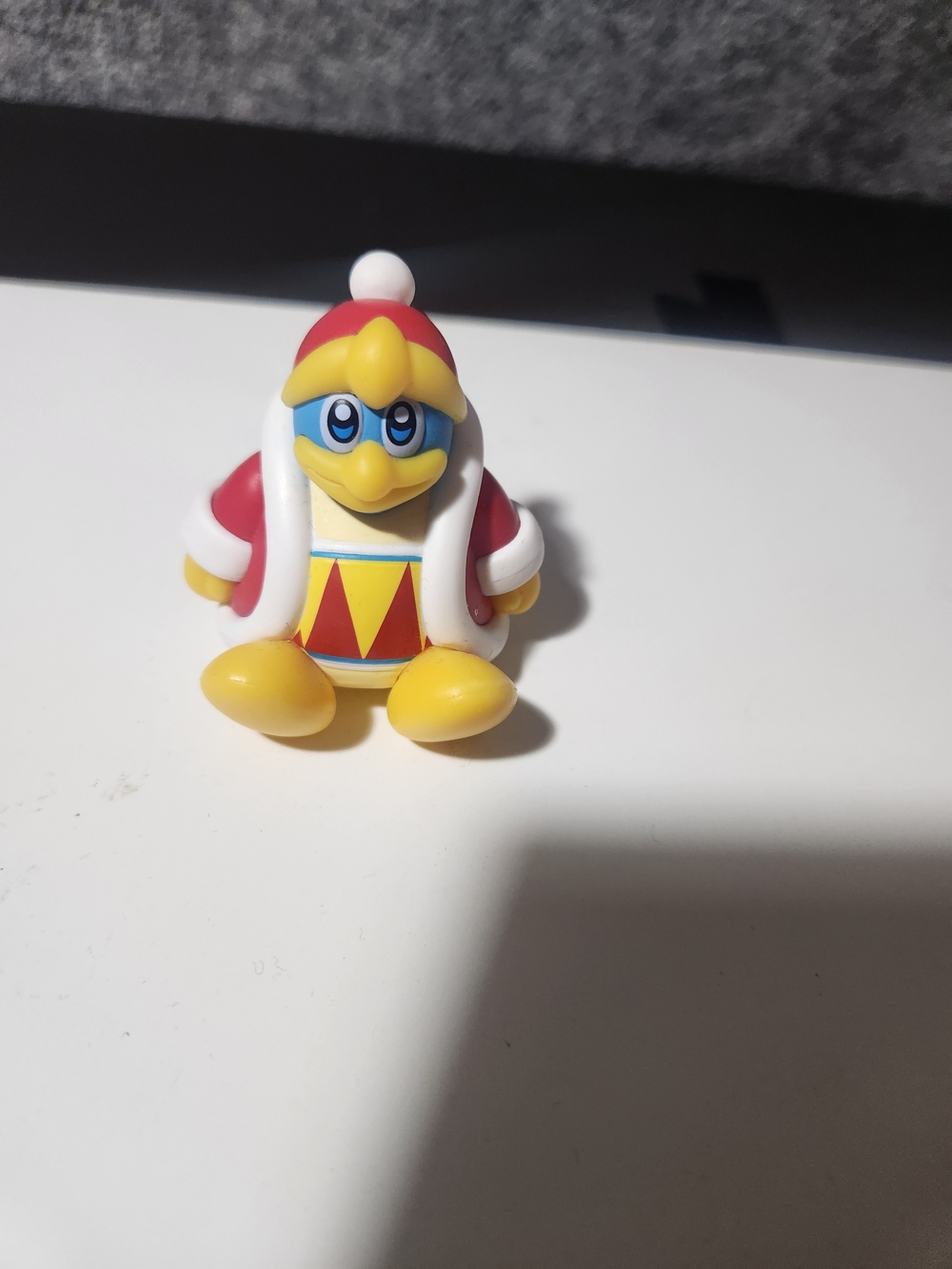 KKitirby Sitting Collection blind box miniature figure of King Dedede